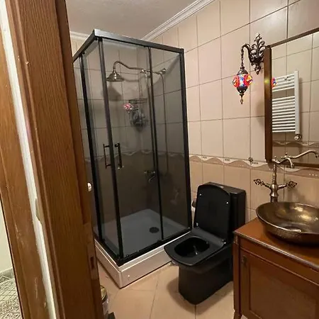 Apartment Antique Masterpiece Duplex In Besiktas