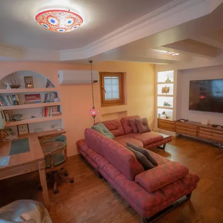 Апартаменты Antique Masterpiece Duplex In Besiktas *