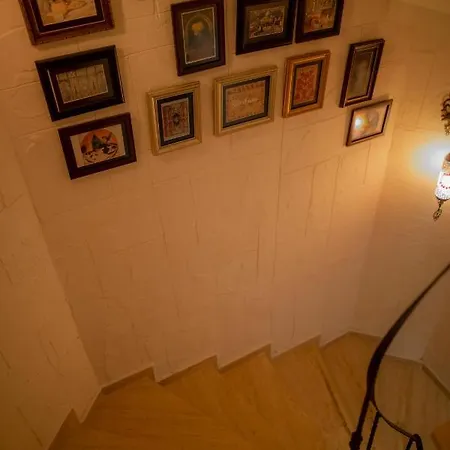 Antique Masterpiece Duplex In Besiktas Apartment *